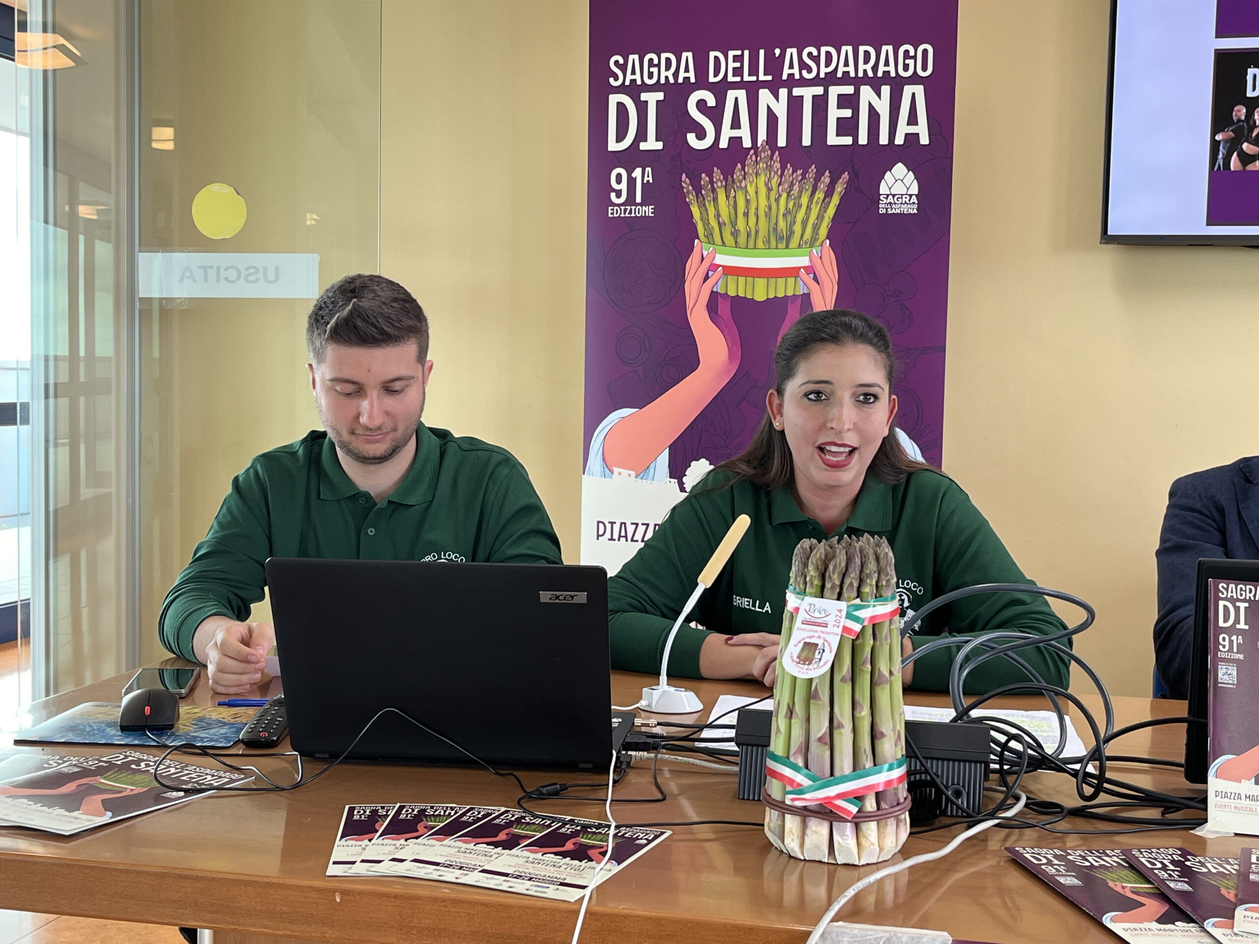 Da sinistra, Fabio Maulucci, responsabile comunicazione Pro Loco Santene e Gabriella Graziano, segretaria Pro Loco Santena